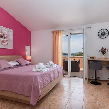 Apartments Villa Magdalena Trogir Exteriör bild