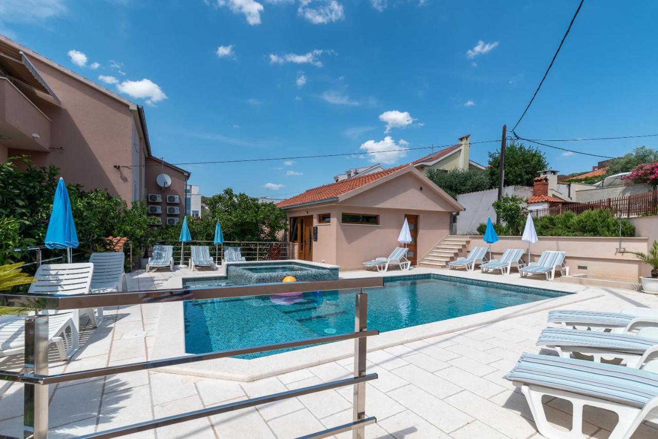 Apartments Villa Magdalena Trogir Exteriör bild