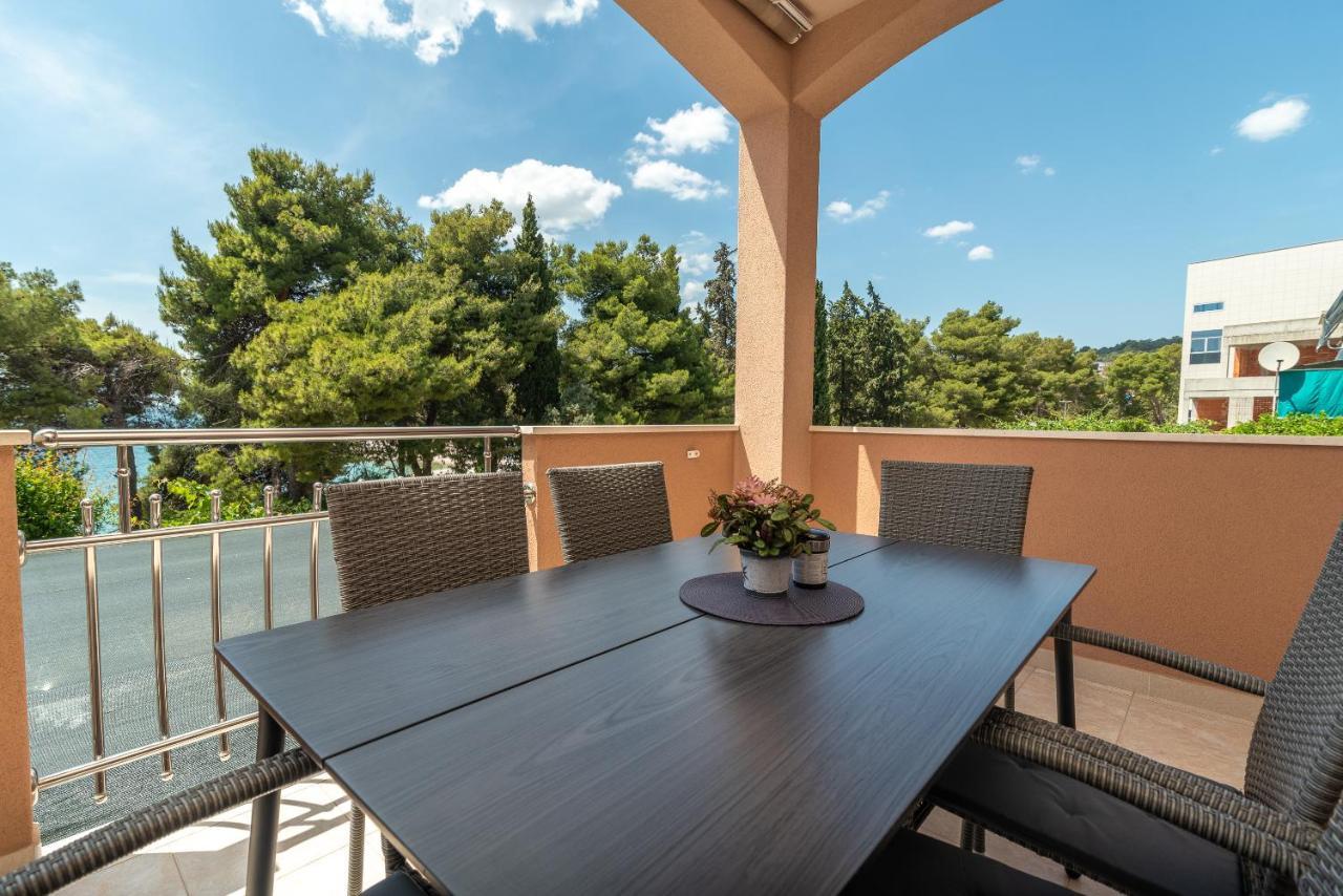 Apartments Villa Magdalena Trogir Exteriör bild