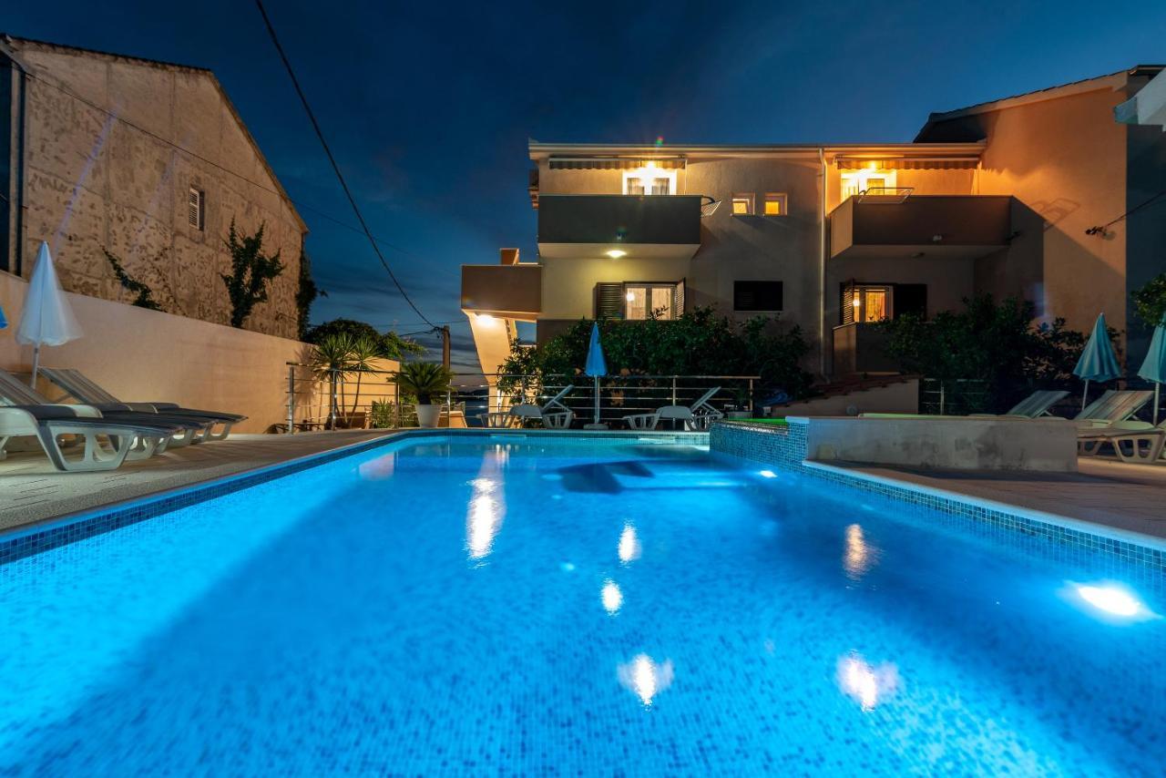 Apartments Villa Magdalena Trogir Exteriör bild