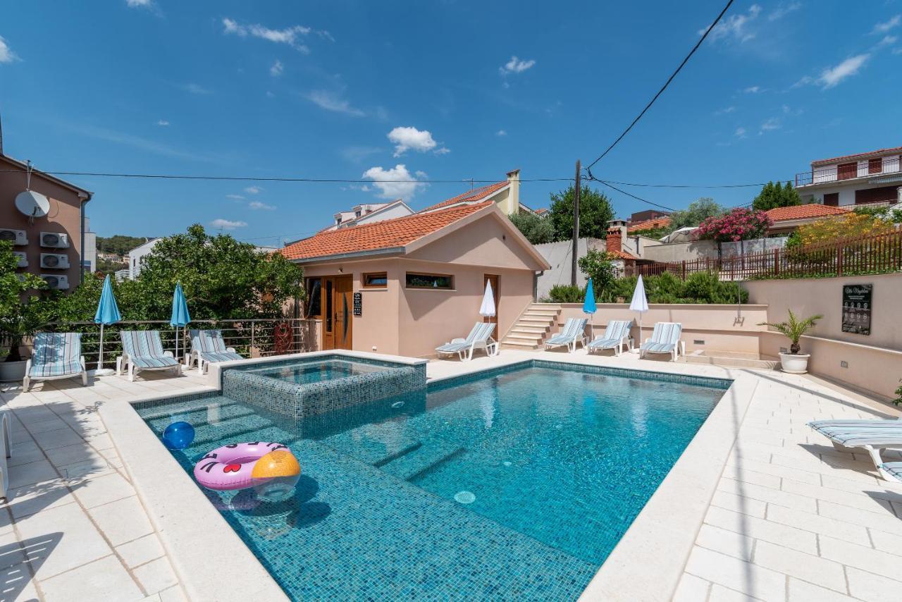 Apartments Villa Magdalena Trogir Exteriör bild