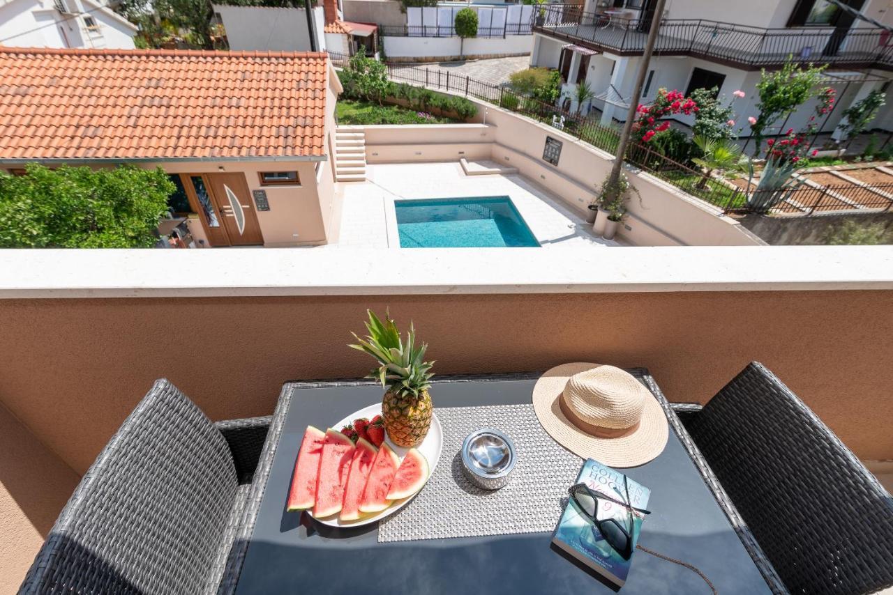 Apartments Villa Magdalena Trogir Exteriör bild