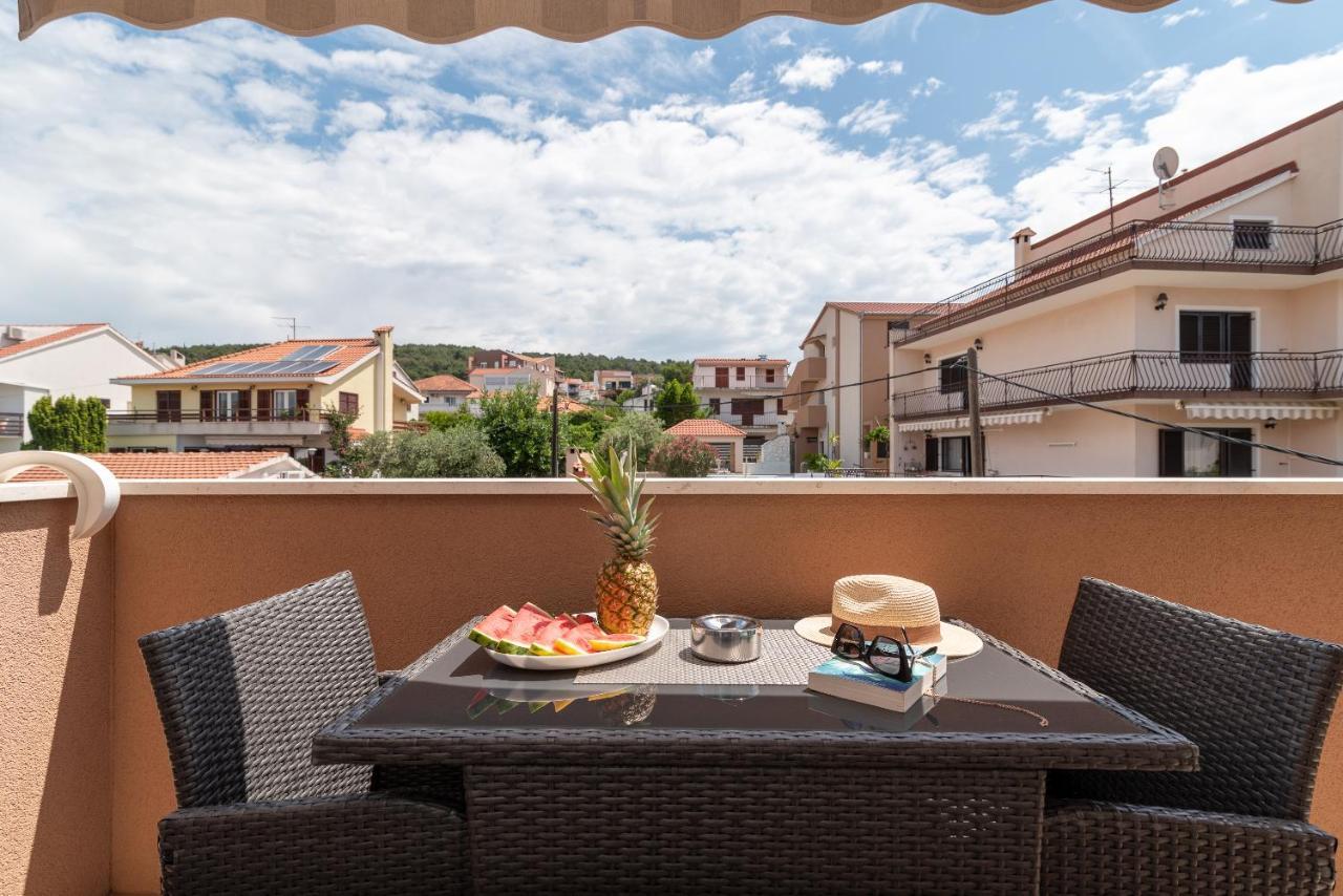 Apartments Villa Magdalena Trogir Exteriör bild