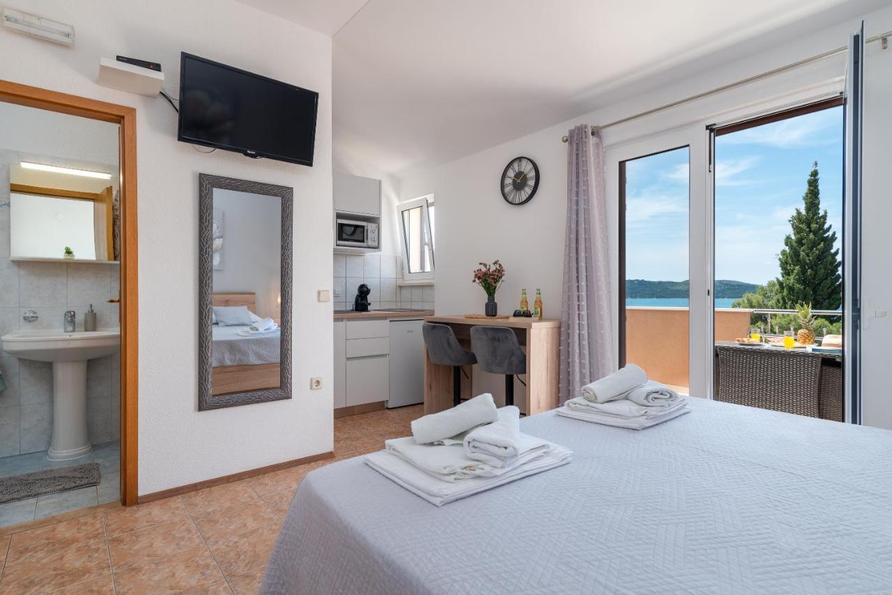 Apartments Villa Magdalena Trogir Exteriör bild