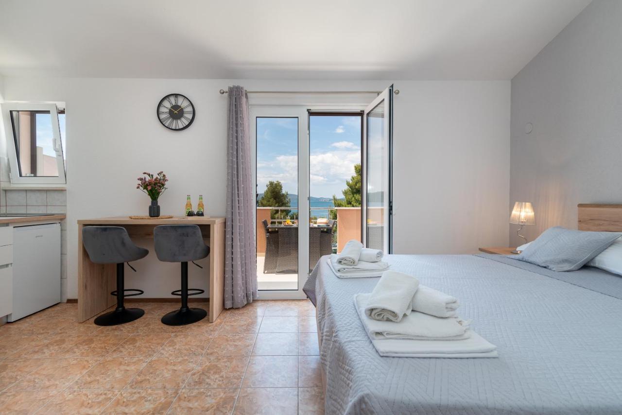 Apartments Villa Magdalena Trogir Exteriör bild