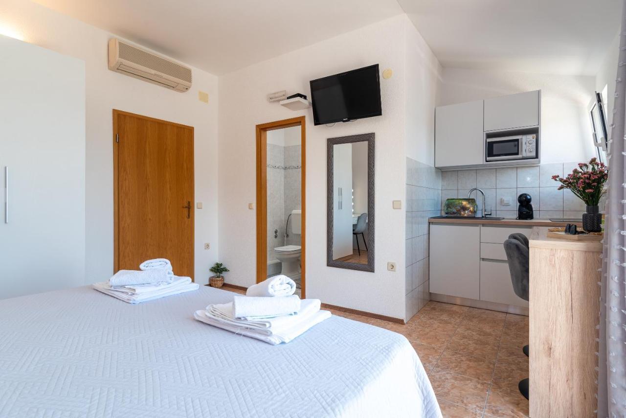 Apartments Villa Magdalena Trogir Exteriör bild